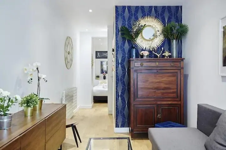 297 Suite Papy - Superb Apartment In Paris 0*,  France